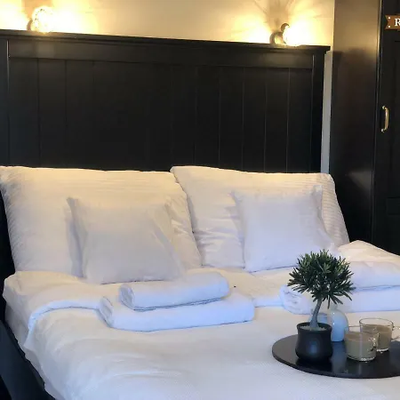 36 Apartment *