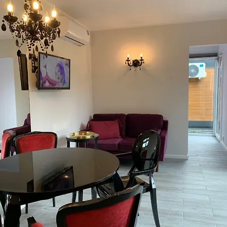 Apartment 36