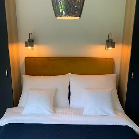 Apartment 36